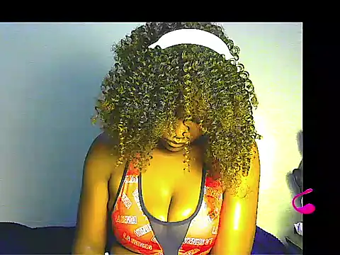 Snapshot of lilylovexx chatting on April 2026 01:51:02 PM lilylovexx online show from April 2026 01:51:02 PM