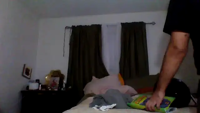 Snapshot of JooveyRose chatting on October 2025 04:11:01 AM JooveyRose online show from October 2025 04:11:01 AM