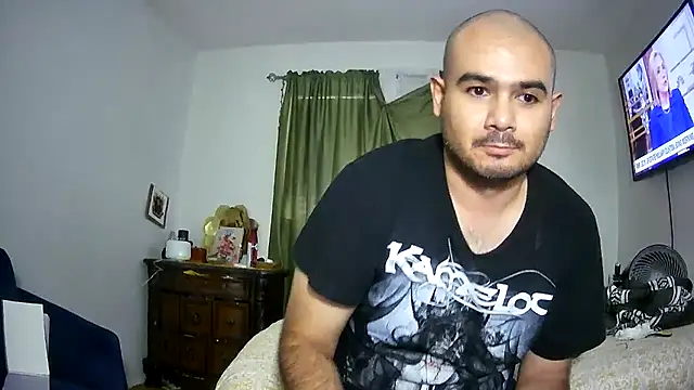 Snapshot of JooveyRose chatting on October 2025 05:44:01 PM JooveyRose online show from October 2025 05:44:01 PM