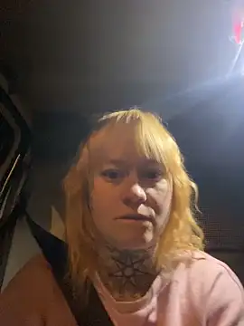 poussichienne online show from April 2026 02:58:01 AM