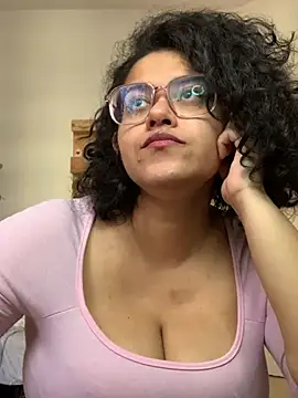 Curvydesifromgermany online show from March 2025 12:48:02 PM