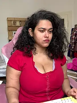 Snapshot of Curvydesifromgermany chatting on March 2026 10:10:01 AM Curvydesifromgermany online show from March 2026 10:10:01 AM