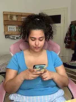 Curvydesifromgermany online show from July 2026 01:28:01 PM