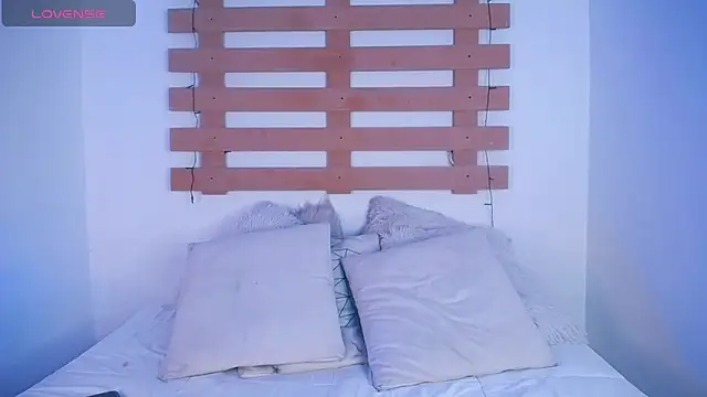 Steev Novoa online show from January 2025 05:20:02 AM