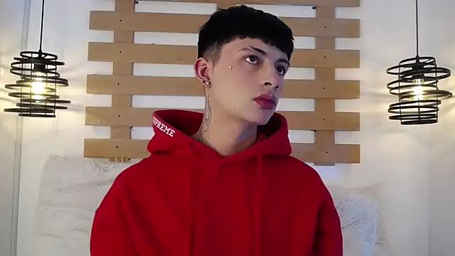 Steev Novoa online show from March 2025 04:45:01 AM