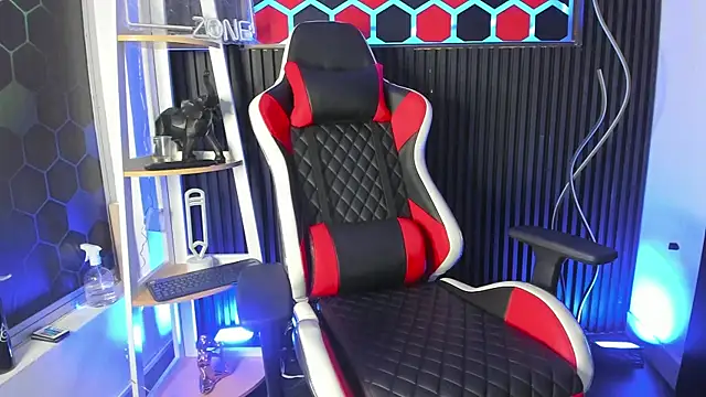 Steev Novoa online show from March 2026 04:13:01 PM