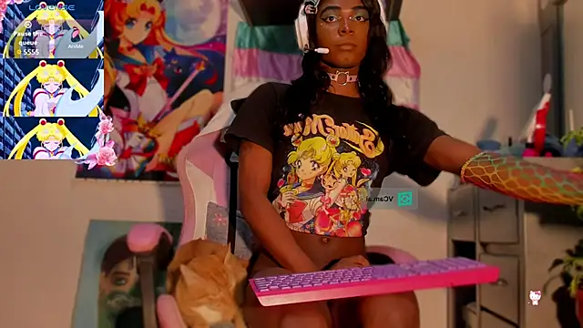 Snapshot of Effy_Marinn chatting on September 2025 07:43:01 AM Effy Marinn online show from September 2025 07:43:01 AM