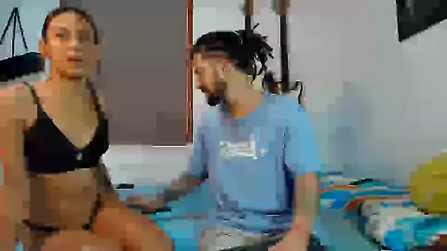 Snapshot of emiandstiv chatting on March 2025 08:33:02 PM emiandstiv online show from March 2025 08:33:02 PM