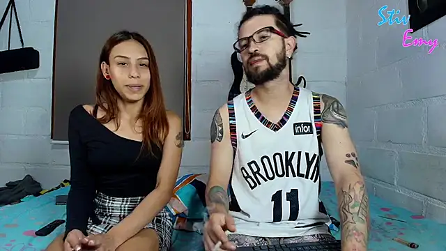 Snapshot of emiandstiv chatting on March 2025 01:03:02 AM emiandstiv online show from March 2025 01:03:02 AM