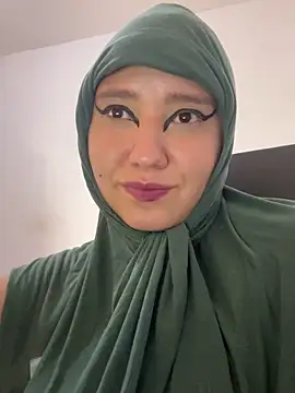 hannahayat online show from November 2025 01:54:02 PM