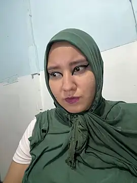 Snapshot of hannahayat chatting on July 2026 03:27:02 PM hannahayat online show from July 2026 03:27:02 PM