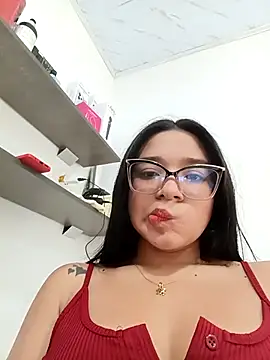 -VICKKY online show from September 2025 02:06:01 PM