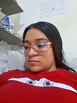 -VICKKY online show from April 2026 07:58:02 PM