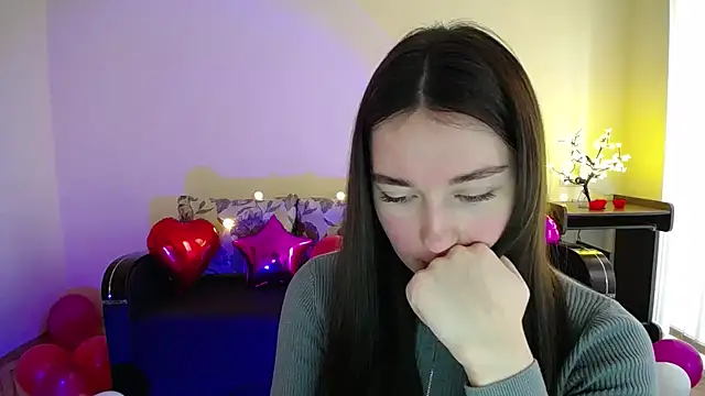 Pretty shy online show from February 2025 10:01:02 AM