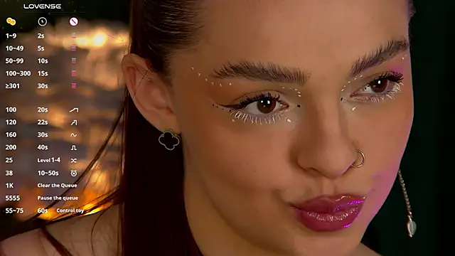 Snapshot of AnaWest chatting on January 2025 08:40:01 AM AnaWest online show from January 2025 08:40:01 AM