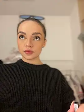 Snapshot of AnaWest chatting on February 2025 06:06:02 AM AnaWest online show from February 2025 06:06:02 AM