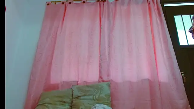 chantalsemenova1 online show from January 2025 03:13:01 PM