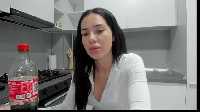 Emmapmg online show from November 2025 08:38:01 AM