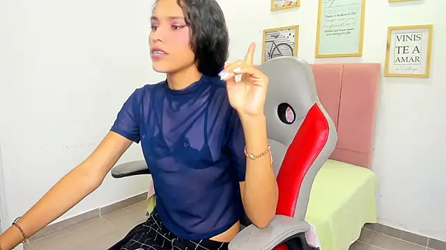 Evelin shy online show from November 2025 03:17:01 AM