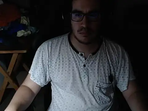 thealfawolf01 online show from January 2025 11:45:02 PM