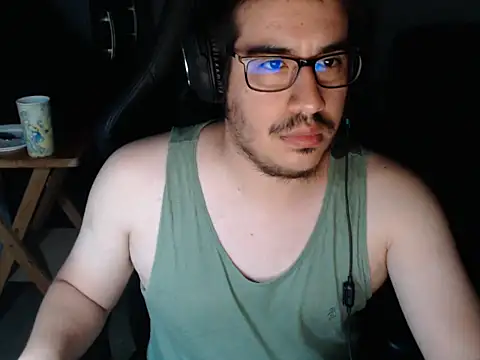 thealfawolf01 online show from January 2025 01:39:02 AM