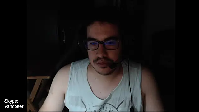 thealfawolf01 online show from February 2025 05:53:01 AM