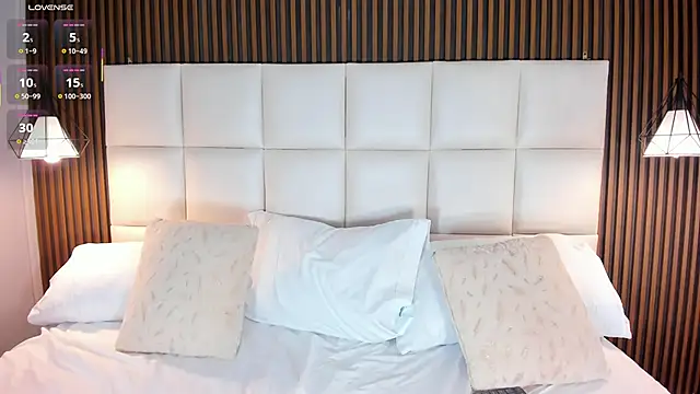 LiaTink online show from November 2025 05:35:01 PM