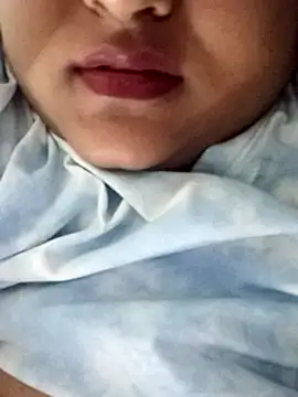 smile pretty online show from December 2024 08:47:01 PM