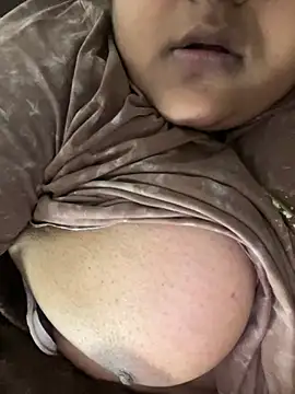 smile pretty online show from February 2025 11:32:02 PM