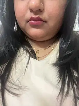 smile pretty online show from March 2025 05:06:02 PM