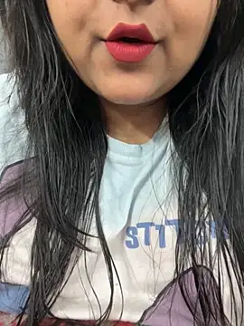 Snapshot of smile_pretty chatting on February 2026 02:00:02 PM smile pretty online show from February 2026 02:00:02 PM