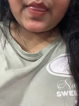 Snapshot of smile_pretty chatting on February 2026 05:29:01 PM smile pretty online show from February 2026 05:29:01 PM