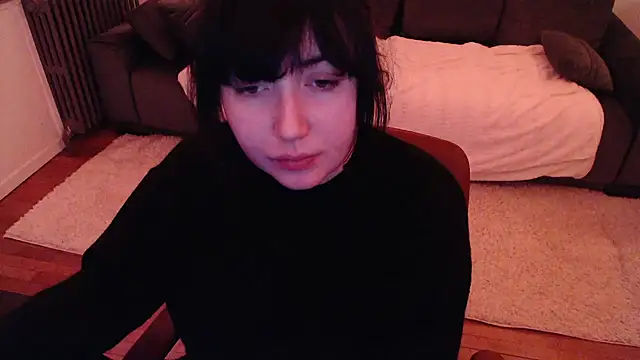 Lynylou online show from January 2025 02:20:02 AM