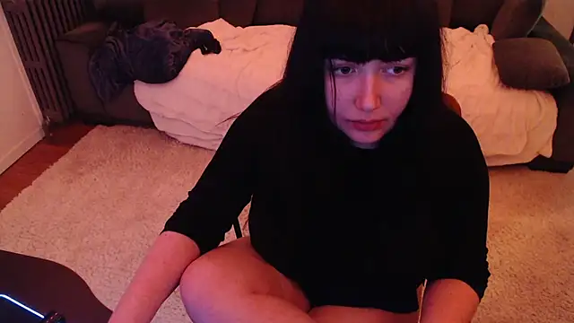 Lynylou online show from March 2025 06:38:02 AM