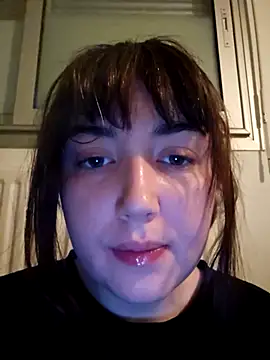 Lynylou online show from May 2026 03:02:02 AM