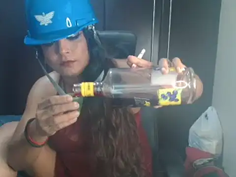 Snapshot of blzed420 chatting on January 2025 10:10:01 PM blzed420 online show from January 2025 10:10:01 PM