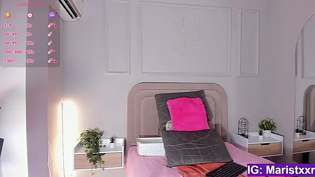 Maristxxr online show from October 2025 07:37:01 PM