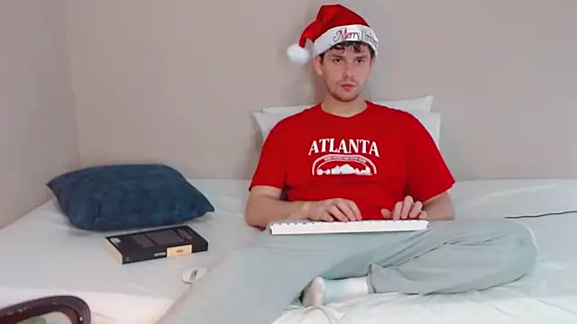 Elio555 online show from December 2024 04:43:01 AM