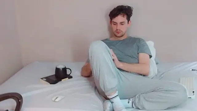 Elio555 online show from December 2024 08:47:01 PM