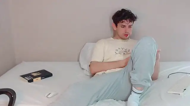 Elio555 online show from January 2025 02:30:02 AM