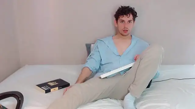 Elio555 online show from January 2025 04:50:02 PM