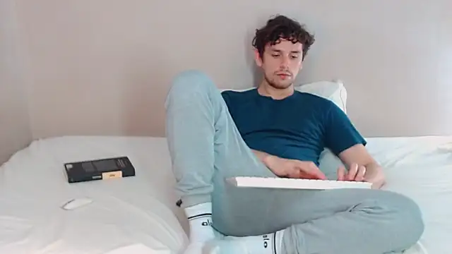 Elio555 online show from February 2025 12:52:02 AM