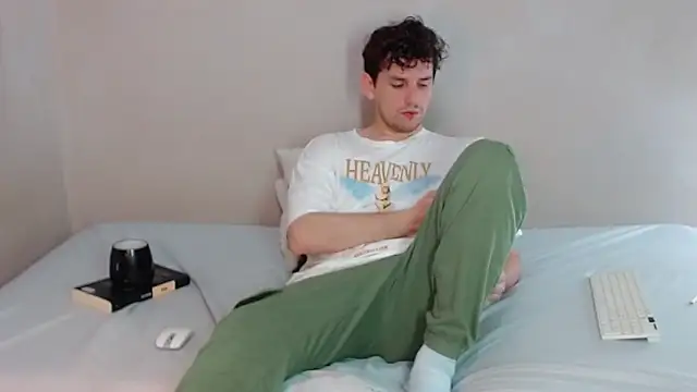 Elio555 online show from March 2025 10:19:01 AM