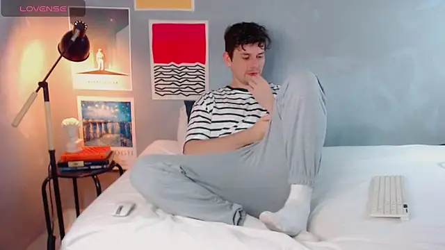 Elio555 online show from November 2025 06:53:02 PM