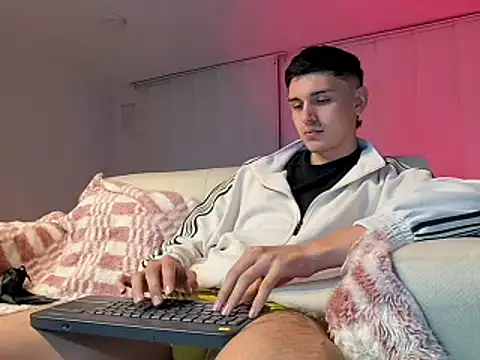 Snapshot of bastia_noooo chatting on January 2025 06:38:01 AM bastia noooo online show from January 2025 06:38:01 AM