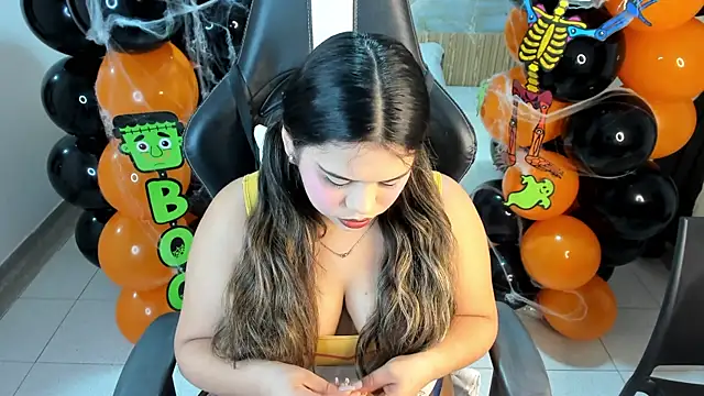 samy 19  online show from October 2025 11:00:02 AM