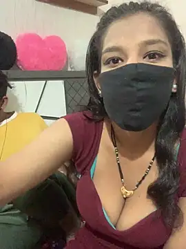 Snapshot of hottiess69 chatting on December 2024 05:00:01 PM hottiess69 online show from December 2024 05:00:01 PM