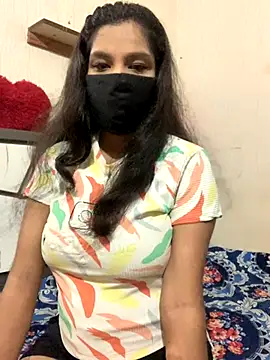 Snapshot of hottiess69 chatting on October 2025 08:28:02 PM hottiess69 online show from October 2025 08:28:02 PM