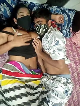 hottiess69 online show from February 2026 02:59:02 PM