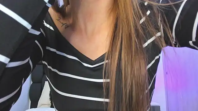 Snapshot of Cristel_Boom chatting on January 2025 12:55:01 AM Cristel Boom online show from January 2025 12:55:01 AM